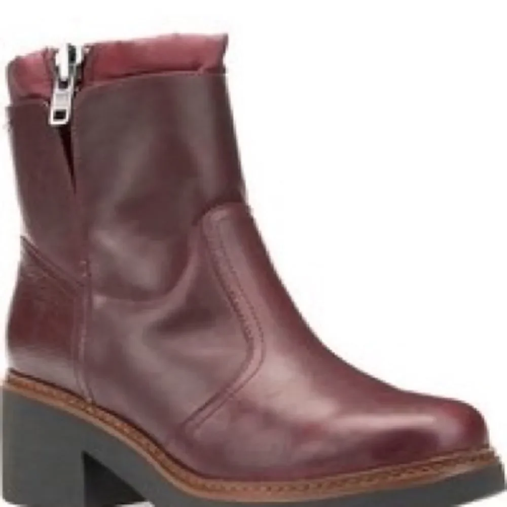 Geox Aminta Amphibiox Waterproof Ankle Boots in Burgundy Leather. Size 35/5.